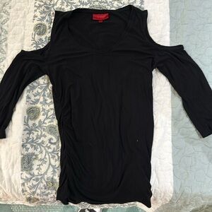 Jennifer Lopez black cold shoulder 3/4